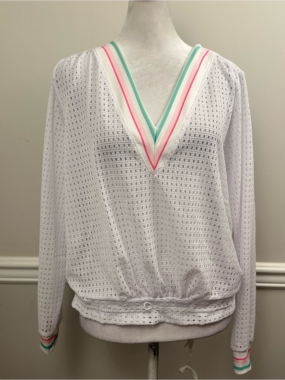 Lucky in Love White Open-Knit V-Neck Pullover with Pink & Green Trim M
